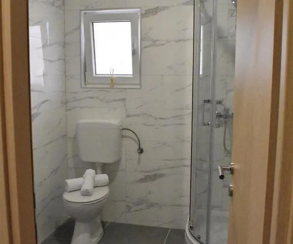 Skorpion Gostinjska kuća 3*